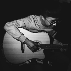 巨茎人妖自吸出精:
