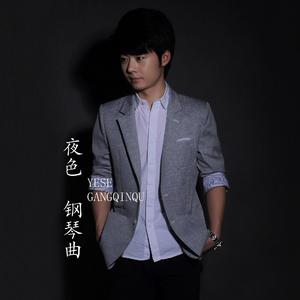 巨茎人妖自吸出精:
